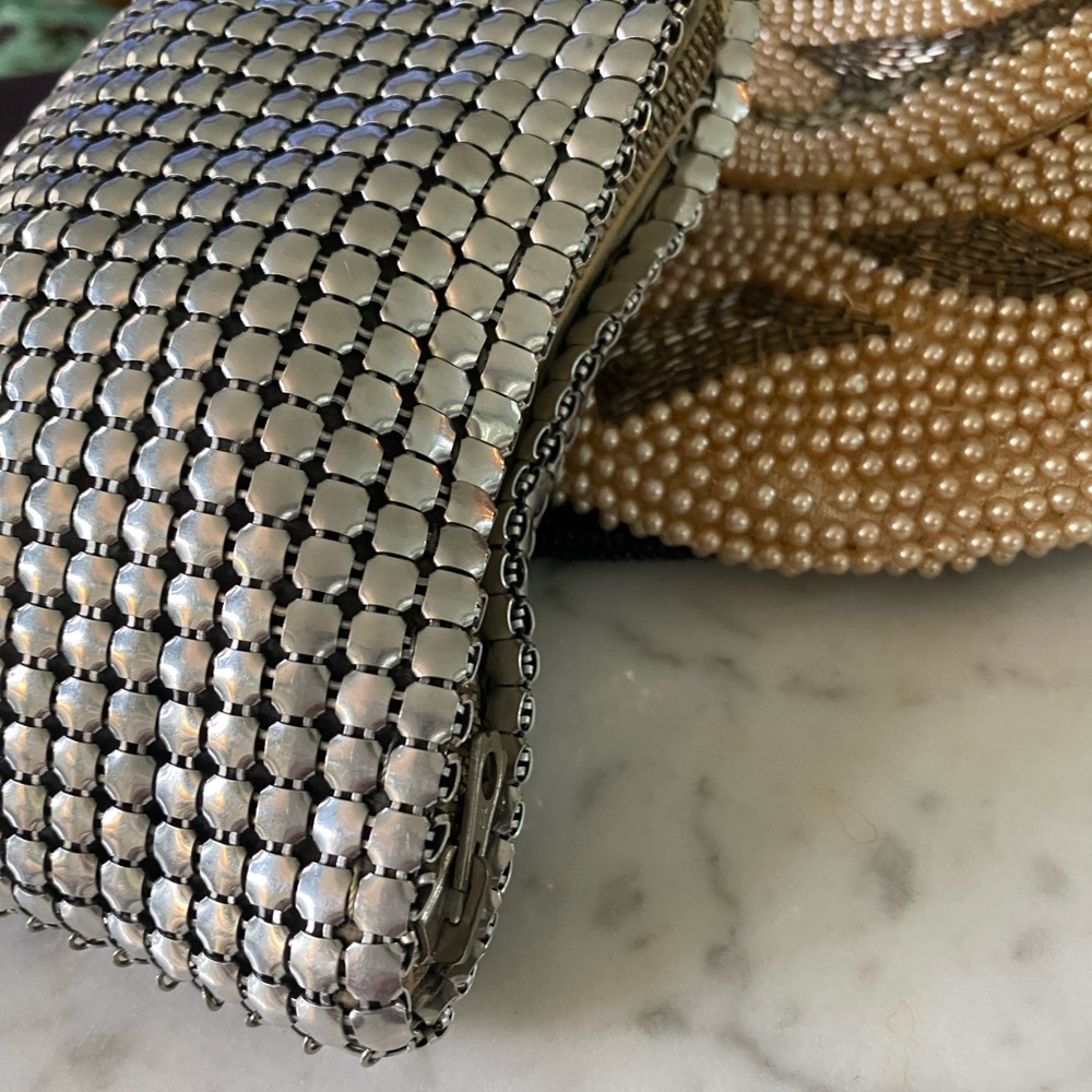 Vintage silver mesh small zip purse/change purse